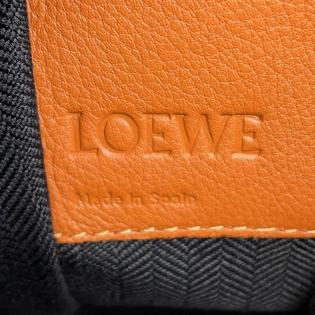 Loewe hammock Brown387.30.S35 Leather Size Small in Leather from GALLERY RARE, photo 17 of 18