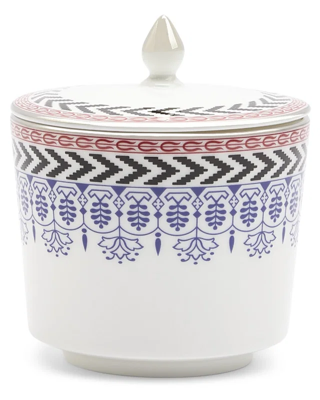 Wedgwood Festive Candle, image 1 of 1 from Gilt