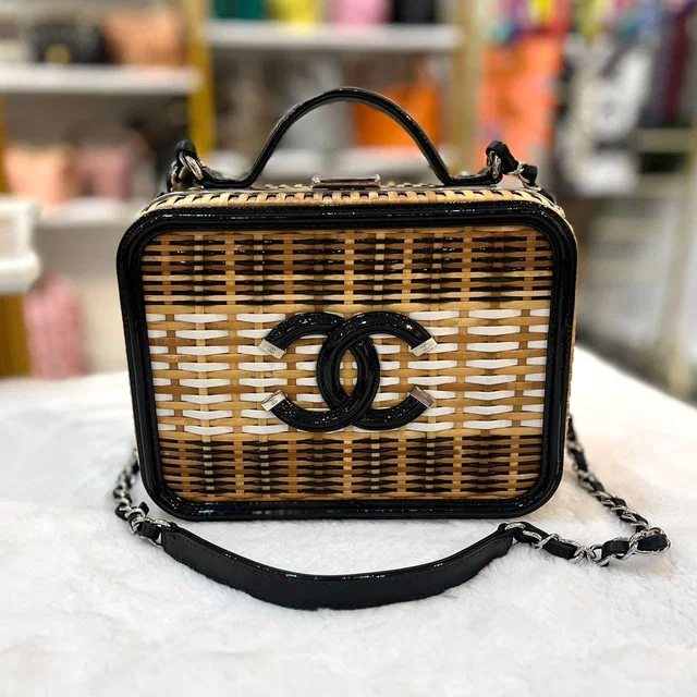Chanel Beige Rattan & Black Patent Leahter CC Vanity Case Shoulder Bag In Shw in Black Patent leather from Luxury Promise