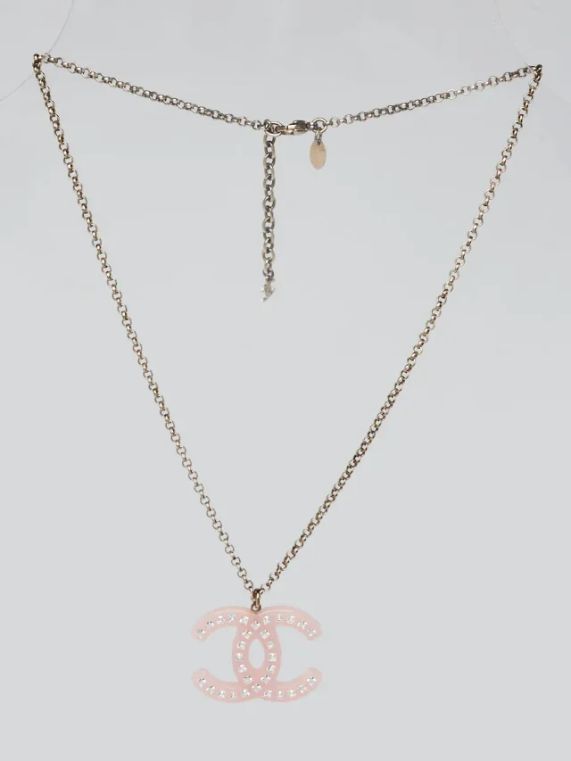 Chanel Pink Resin and Crystal CC Logo Necklace in Pink Resin from Yoogis, photo 2 of 4