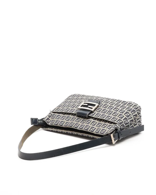 Fendi Zucchino Shoulder Bag in Canvas from A Retro Tale, photo 5 of 8