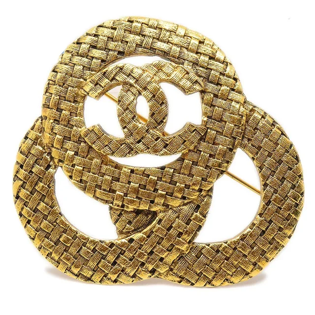 Chanel Brooch Pin Gold 1255/29 in Gold from AMORE Vintage Tokyo