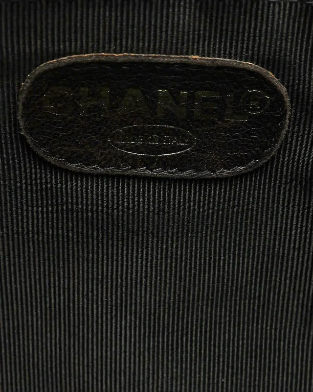 Chanel CC Vintage Tote Bag in Leather from A Retro Tale, photo 10 of 12