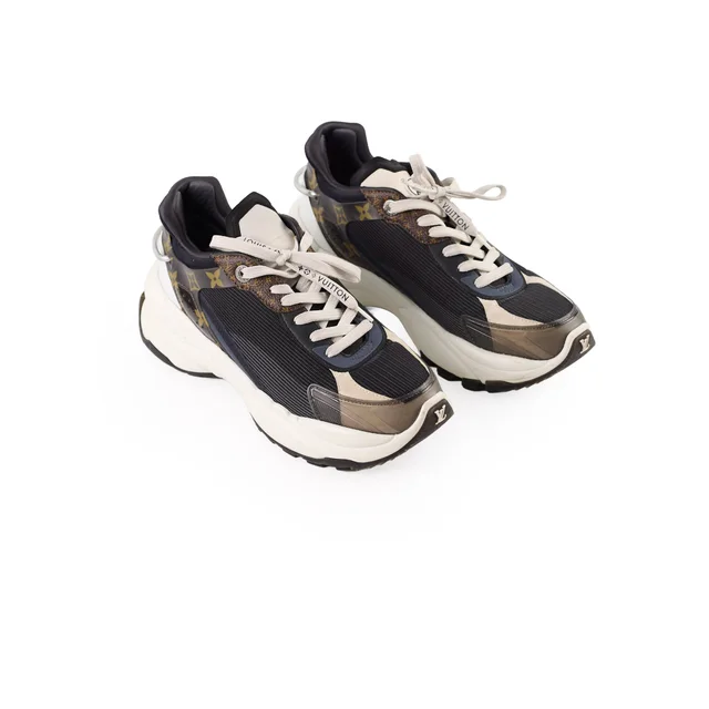 Louis Vuitton Run 55 Sneakers Size 40 in Suede from The Purse Affair
