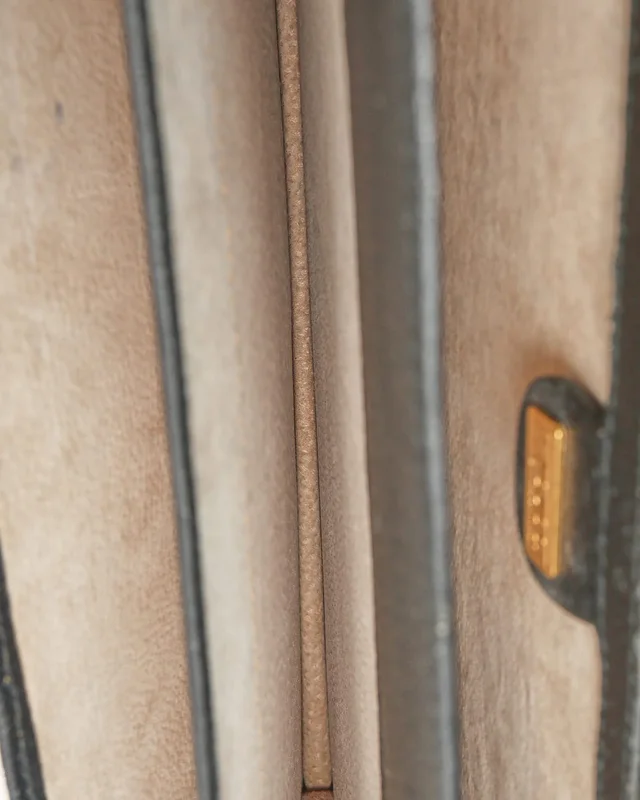 Gucci Business Bag in Leather from A Retro Tale, photo 8 of 9