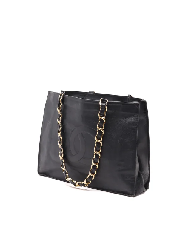 Chanel CC Chain Tote Bag in Leather from A Retro Tale, photo 2 of 11