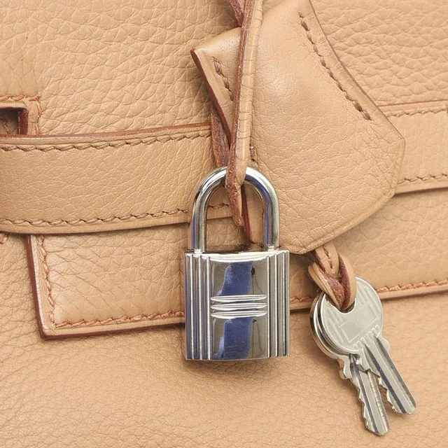 Hermès Kelly 32 Retourne Taurillon Clemence Bag in Clemence leather from A Retro Tale, photo 7 of 12
