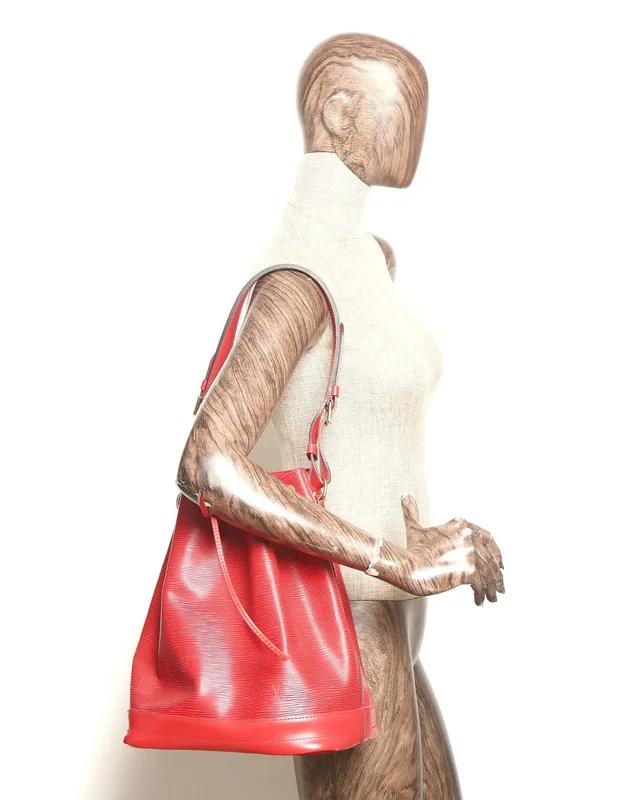 Louis Vuitton Epi Noé GM Bag in Leather from A Retro Tale, photo 8 of 8