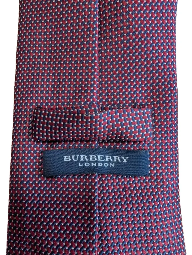 Burberry & Navy Patterned Silk Tie in Red Silk from Oxfam Online Shop