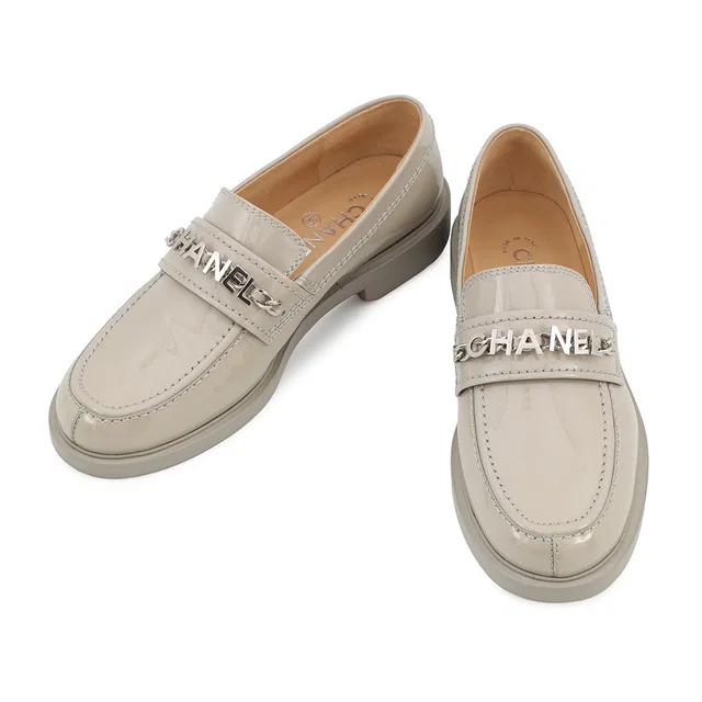 Chanel Chain logo loafers Light GrayG37430 Patent Leather Size 37 in Patent leather from GALLERY RARE