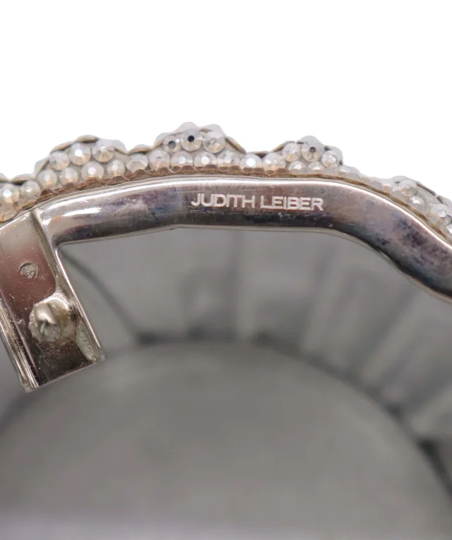 Judith Leiber Limited Edition Minaudiere Cupcake Cluth from Luxury Promise, photo 8 of 9