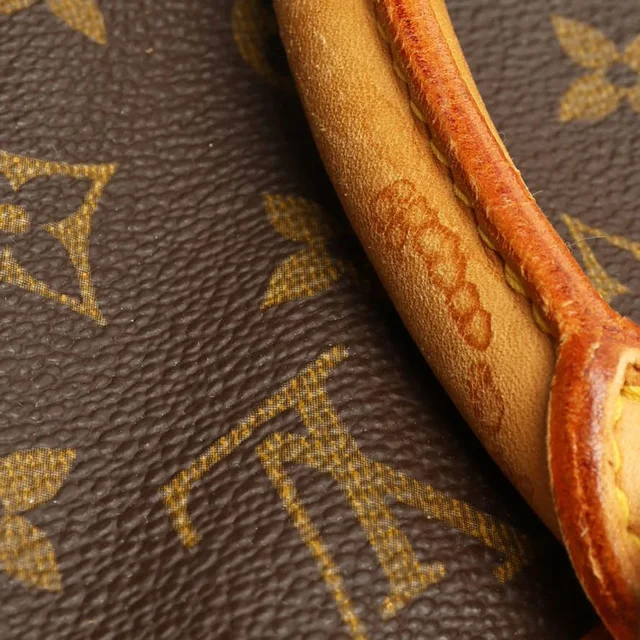 Louis Vuitton Alizé 1 Poches Travel Bag in Coated canvas from A Retro Tale, photo 8 of 20