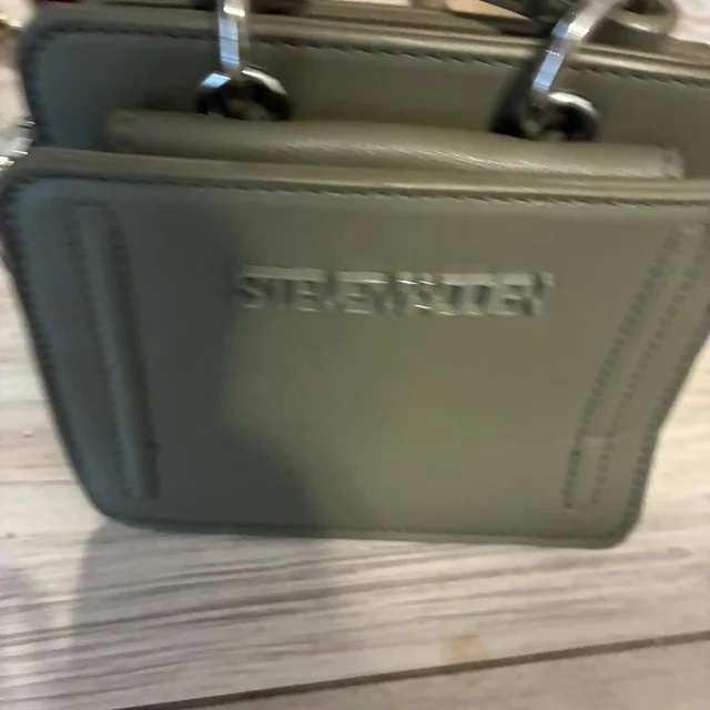 Stella McCartney Women's Bag - Khaki/Green in gold|neutral|green from Depop, photo 1 of 1
