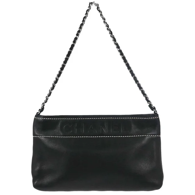 Chanel 2003-2004 Black Lambskin Handbag in Black Lambskin from AMORE Vintage Tokyo