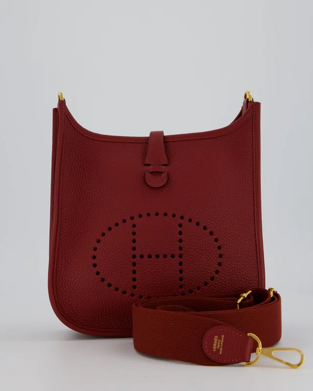Hermès Evelyne III 23 Bag in Burgundy Clemence leather from Sellier