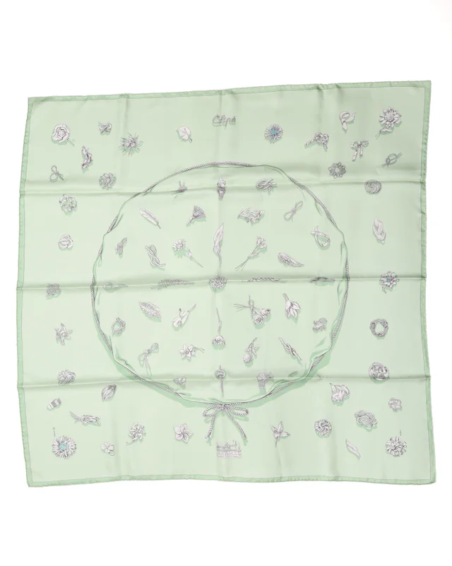 Hermès Carré 90 Clips Silk Scarf in Silk from A Retro Tale, photo 2 of 3