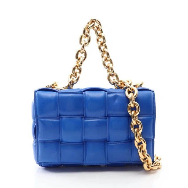 Bottega Veneta The Chain Cassette Leather 2way Shoulder Bag in Leather from LuxUness