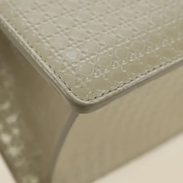 Dior 30 Montaigne Chain Flap Micro Cannage Metallic Calfskin in Calfskin from Her-Age, photo 35 of 48