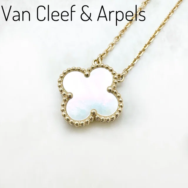 Van Cleef & Arpels Vintage Alhambra Mother of Pearl Yellow Gold Necklace in Yellow from The Reluxe