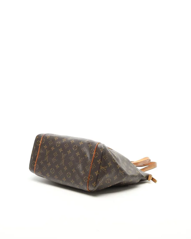 Louis Vuitton Monogram Totally MM Tote Bag in Coated canvas from A Retro Tale, photo 4 of 10