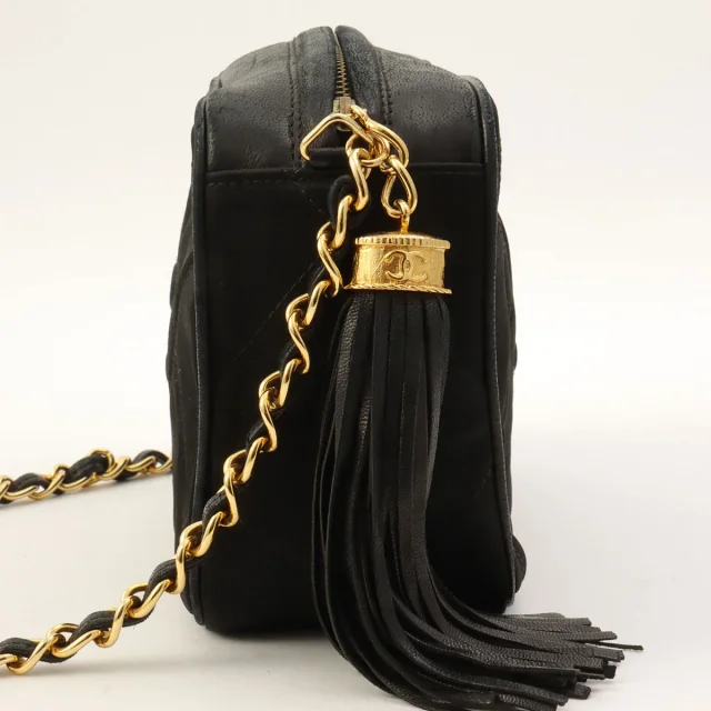 Chanel Vintage Silk Satin CC Mark Stitch Tassel Chain Shoulder Bag Black from around 1985-1990 in Black Satin from VINTAGE QOO TOKYO, photo 3 of 11