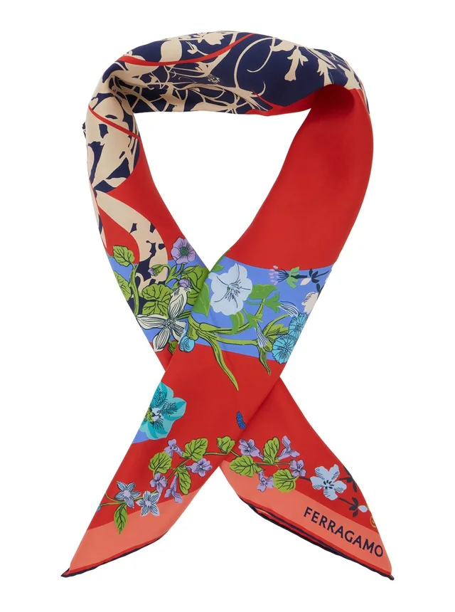 Ferragamo Red Scarf with Floral Print Motif and Lettering Logo in Silk Woman in Red 100% Silk, photo 4 of 6 from Gaudenzi Boutique