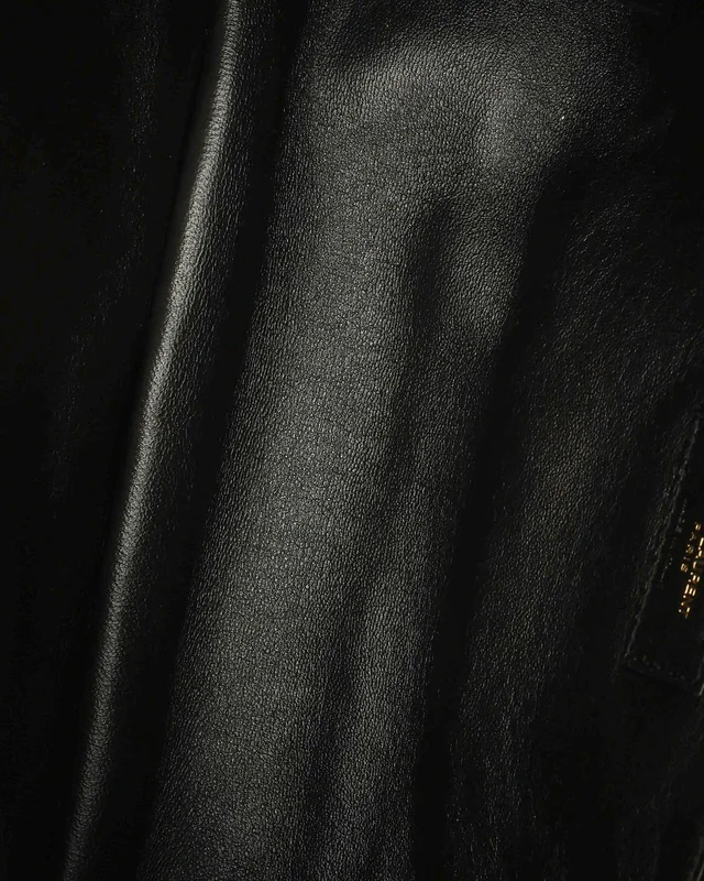 Saint Laurent Sade Puffer Envelope Clutch Bag in Leather from A Retro Tale, photo 8 of 9
