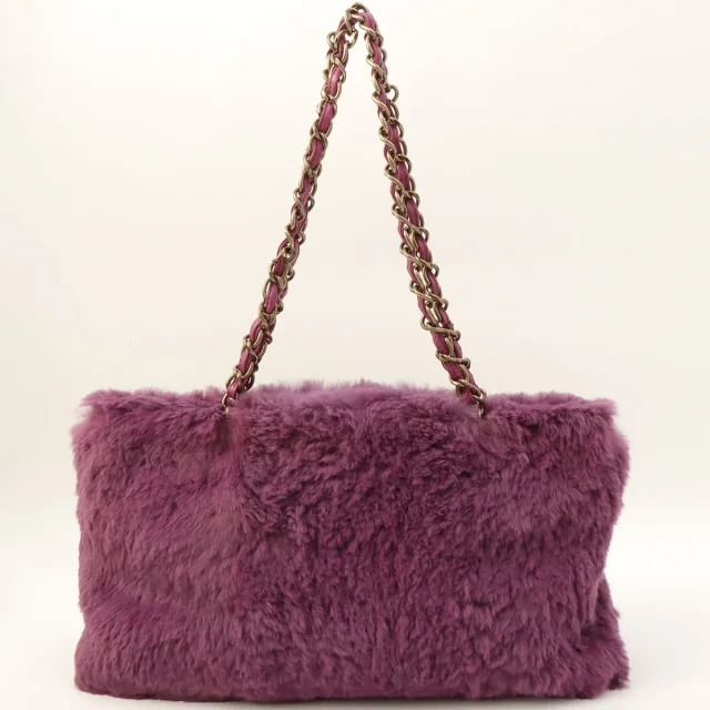 Circa 2000 Chanel Rabbit Fur CC Plate Chain Tote Bag Purple in Purple from VINTAGE QOO TOKYO, photo 4 of 14