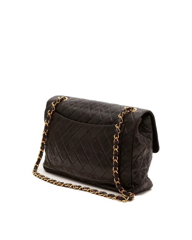 Chanel Classic Maxi Single Flap Bag in Lambskin from A Retro Tale, photo 3 of 11