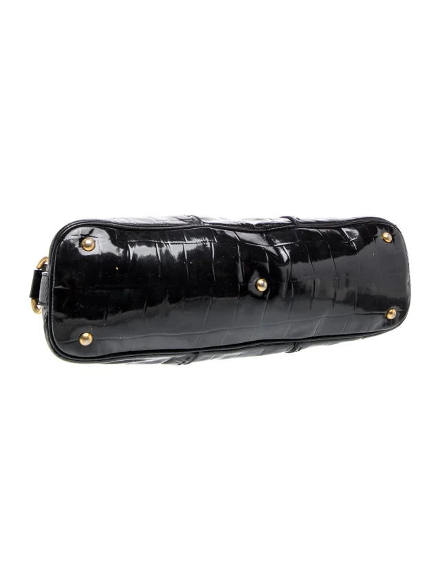 Signature Saint Laurent Rive Gauche Vintage in black Patent leather from The RealReal, photo 5 of 6