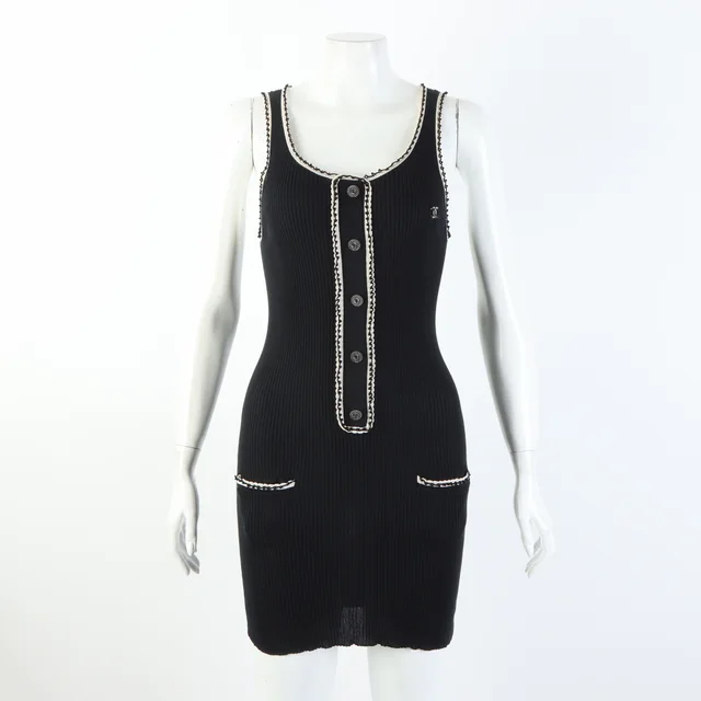 Chanel knitted dress from GUGUS