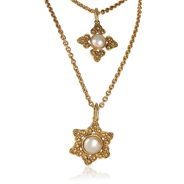 Chanel Gold-Plated Vintage Faux Pearl Pendant in Gold from HEWI