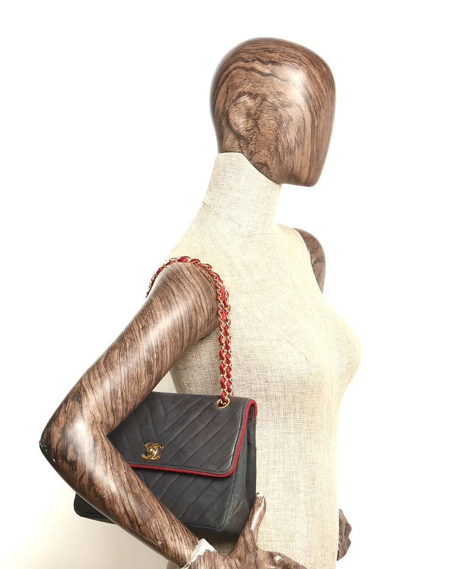 Chanel Chevron Braided Trim Flap Bag in Leather from A Retro Tale, photo 13 of 13