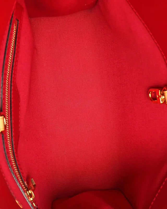Louis Vuitton Mahina L Bag in Leather from A Retro Tale, photo 9 of 11