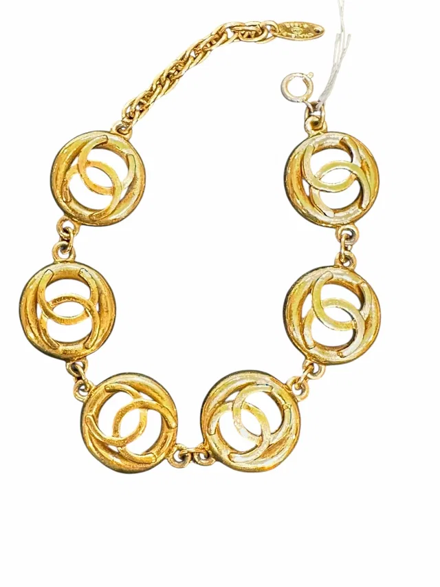 Chanel Vintage CC Gold Bracelet in Gold from Luxury Promise