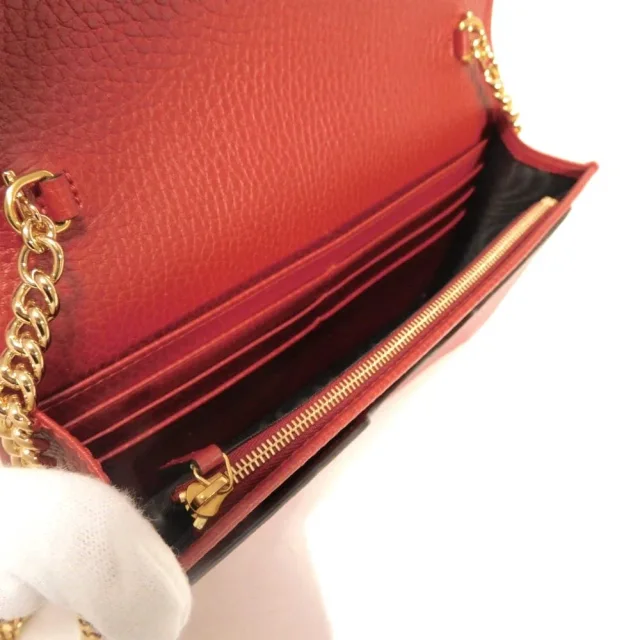 Gucci GG Marmont Textured Leather Chain Wallet in Red Calfskin from LuxUness, photo 4 of 14