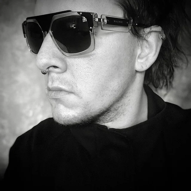 Versace Men's Square Sunglasses - Black/Silver in silver|black|gray from Depop, photo 7 of 8