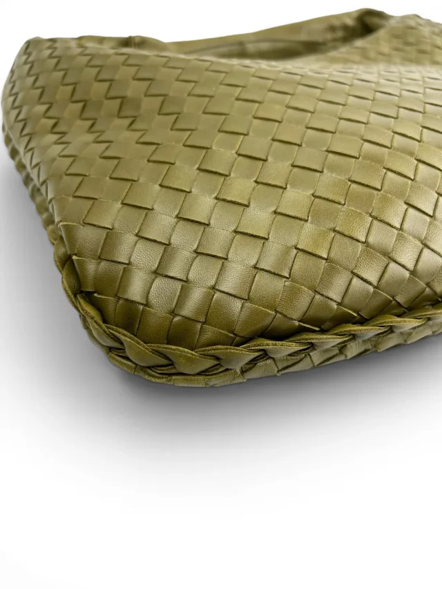 Bottega Veneta Intrecciato Hobo Vintage in Green Woven leather from Season 2 Consign, photo 1 of 1