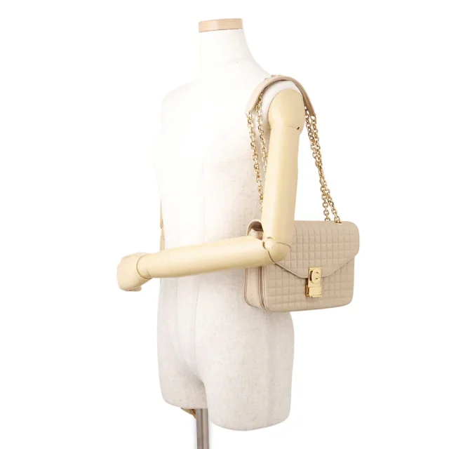 Celine C Medium Quilted ChainShoulder Bag Beige187253BFC Leather in Leather from GALLERY RARE, photo 5 of 18