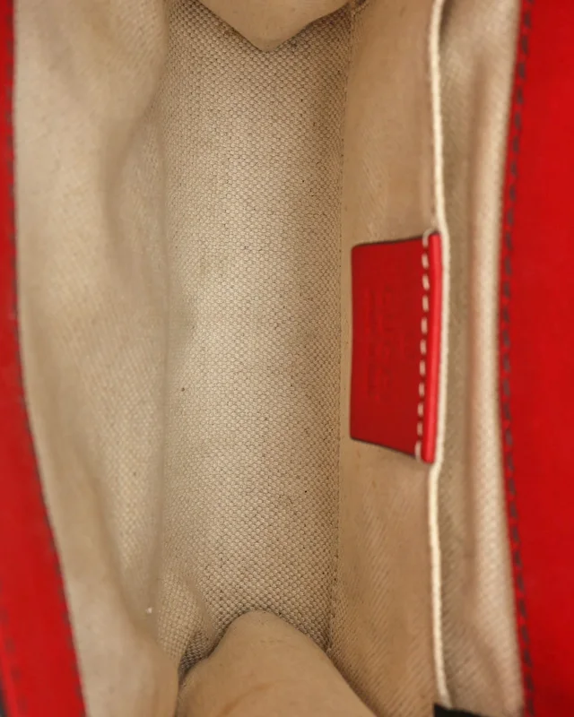 Gucci Mini Emily Guccissima Crossbody Bag in Leather from A Retro Tale, photo 6 of 7