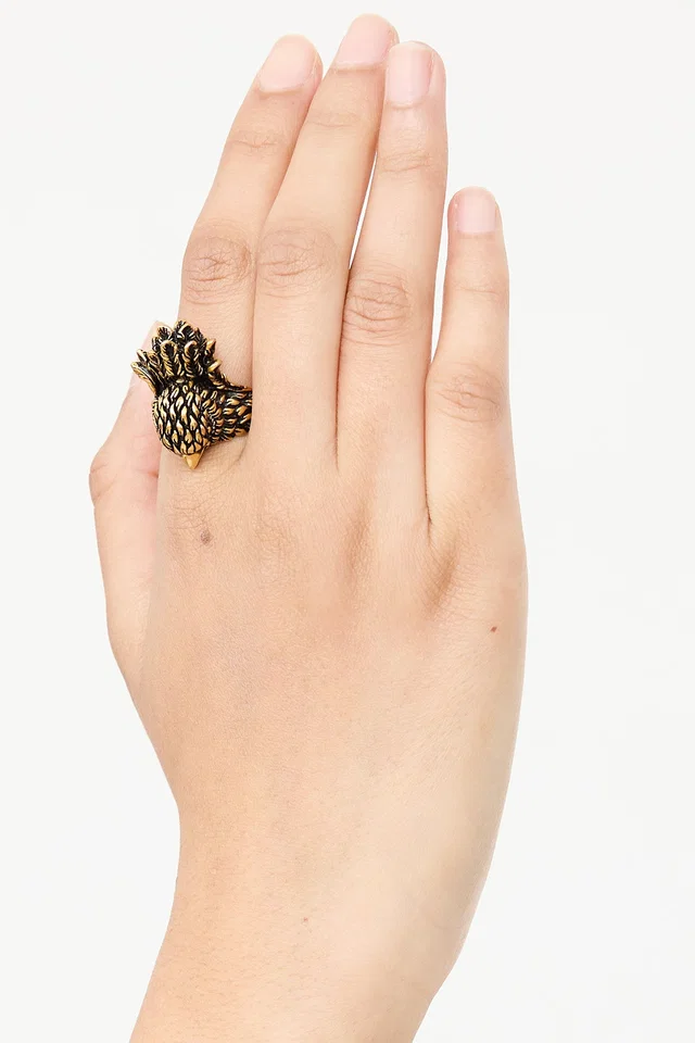 Gucci Gold Metal Ring in Gold from VSP Consignment