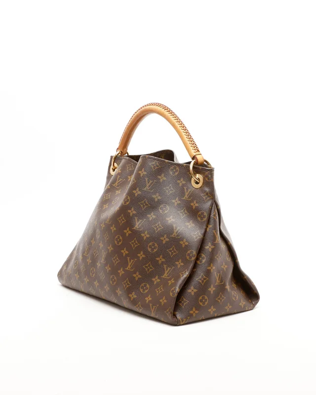 Louis Vuitton Monogram Artsy MM Shoulder Bag in Coated canvas from A Retro Tale, photo 2 of 10