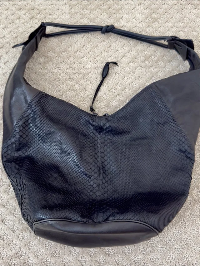 Comtesse Vintage Black Genuine Leather With Genuine Snakeskin Hobo Bag #Hobo in black Leather from Poshmark