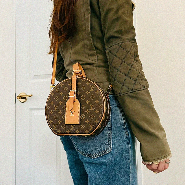 Louis Vuitton 2019 Canvas Monogram Petite Boite Chapeau Brown in Brown Canvas from VINTAGE QOO TOKYO