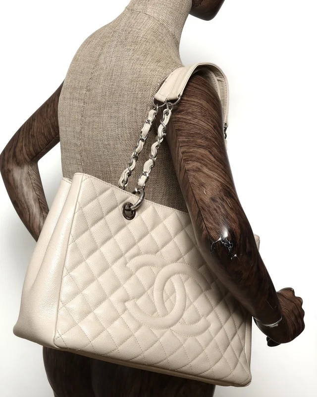 Chanel Caviar Grand Shopping Tote Bag in Caviar leather from A Retro Tale, photo 9 of 9