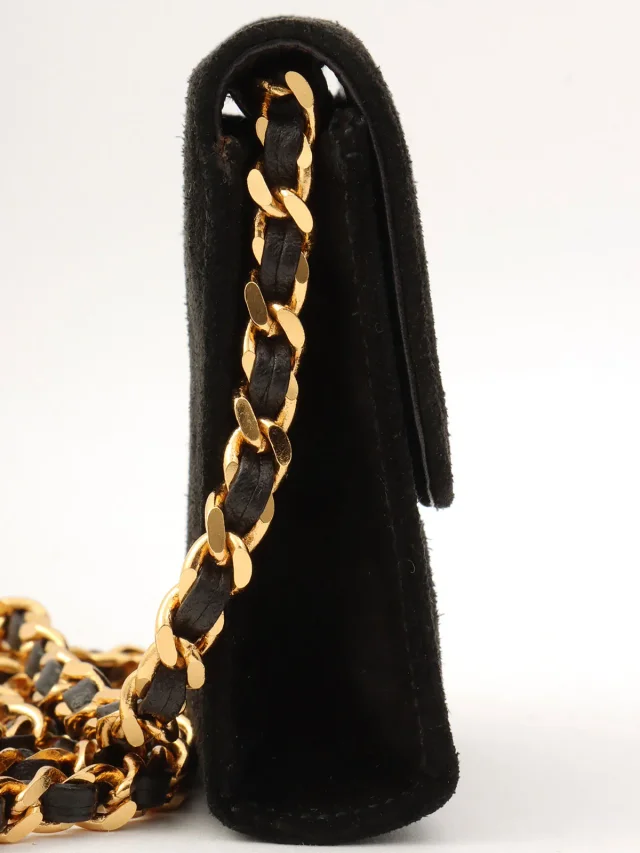 Chanel Suede CC Mark Stitch Chain Shoulder Bag Mini Black circa 2001 in Black Suede from VINTAGE QOO TOKYO, photo 4 of 13