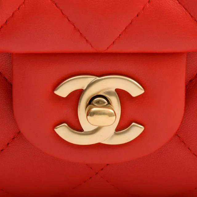 Chanel Matelassé Stitch CC Turnlock Chain Bag, Red, circa 2013 in Red Lambskin from VINTAGE QOO TOKYO, photo 7 of 12