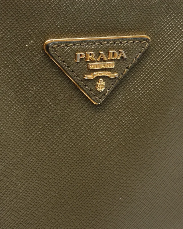 Prada Large Saffiano Lux Galleria Double Zip Bag in Saffiano leather from A Retro Tale, photo 6 of 12