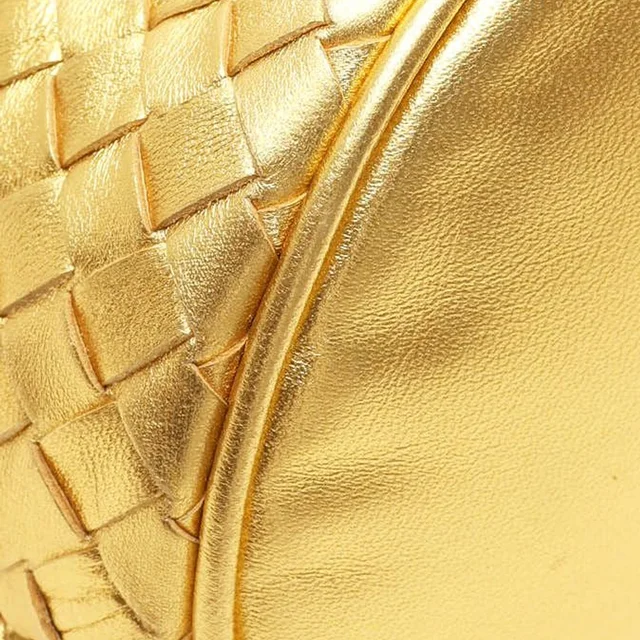 Bottega Veneta Golden Intrecciato Bag in Woven leather from A Retro Tale, photo 6 of 10