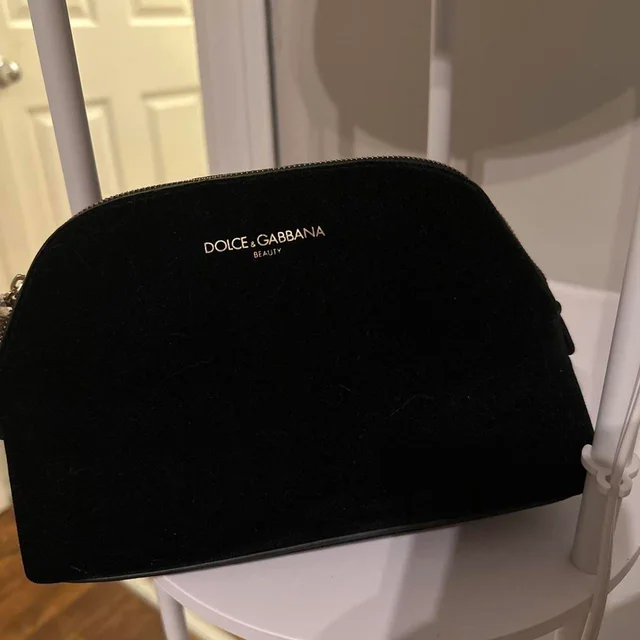 Dolce & Gabbana Women's Makeup and toiletry bags - Black in black from Depop, photo 2 of 9